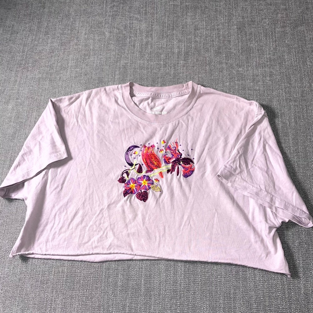 The Nike Tee Shirt Top Womens Large Pink Crop Embroidered Nocturnal Owl Flower